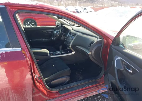 2015 Nissan Altima 2.5 Sv из США, поврежденный, VIN 1N4AL3AP8FC203286